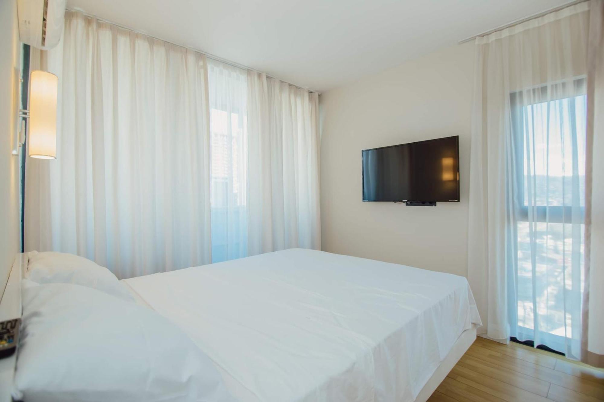 Orbi City Center Sea View Aparthotel Μπατούμι Εξωτερικό φωτογραφία