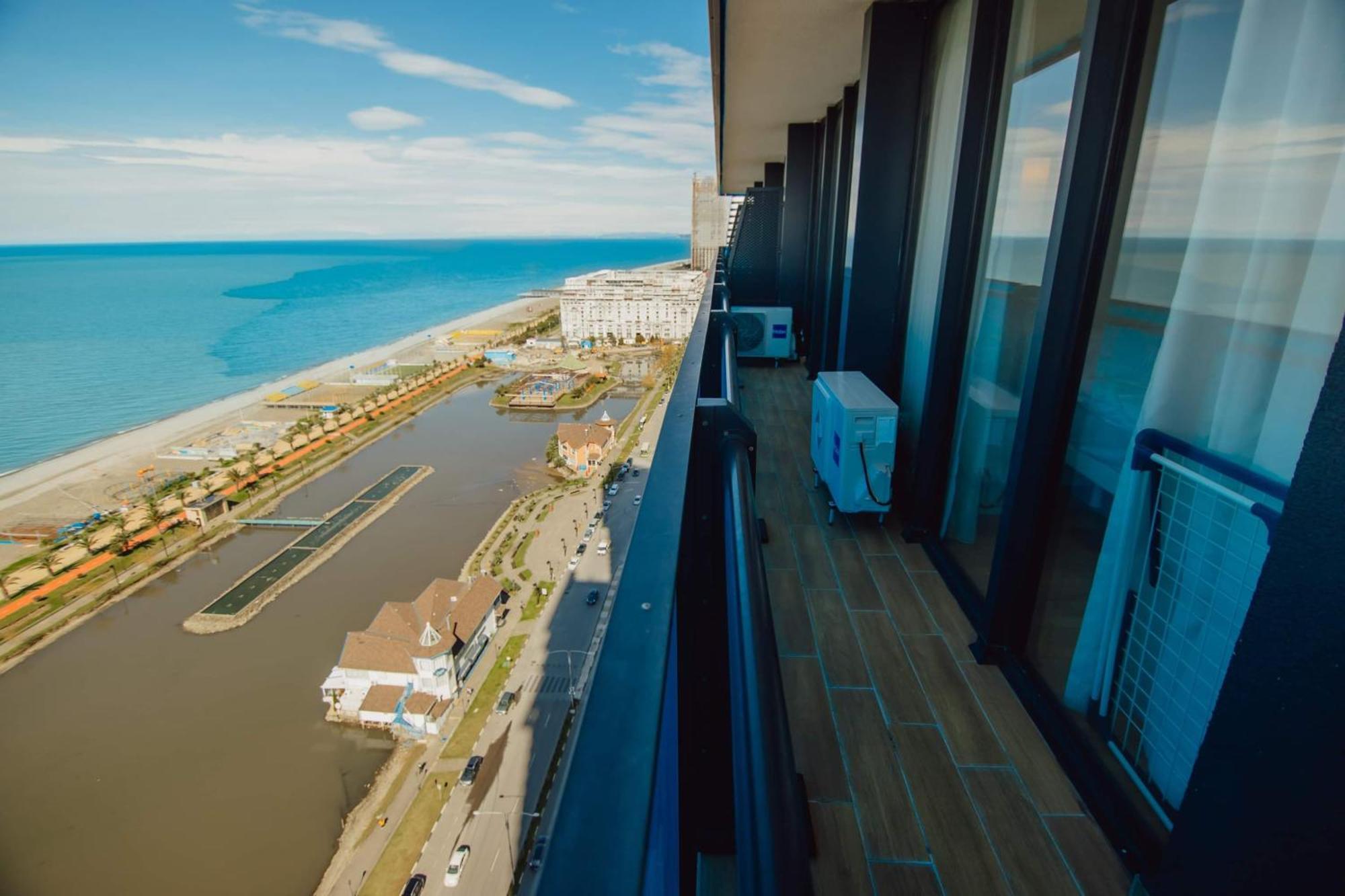 Orbi City Center Sea View Aparthotel Μπατούμι Εξωτερικό φωτογραφία